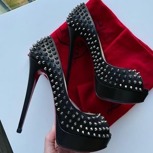 *SOLD* Gorgeous Christian Louboutin Lady Peep Spike